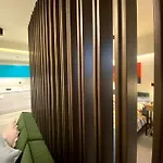 Vyron 2 Lusso Apartament
