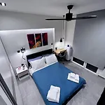 Vyron 2 Lusso Apartament *