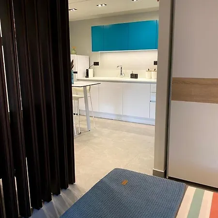 Vyron 2 Lusso Apartman Néa Mihanióna